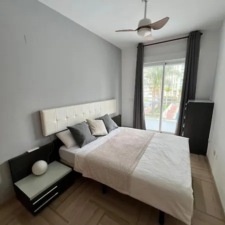Apartment Modern With A Big Pool And Free Parking *
